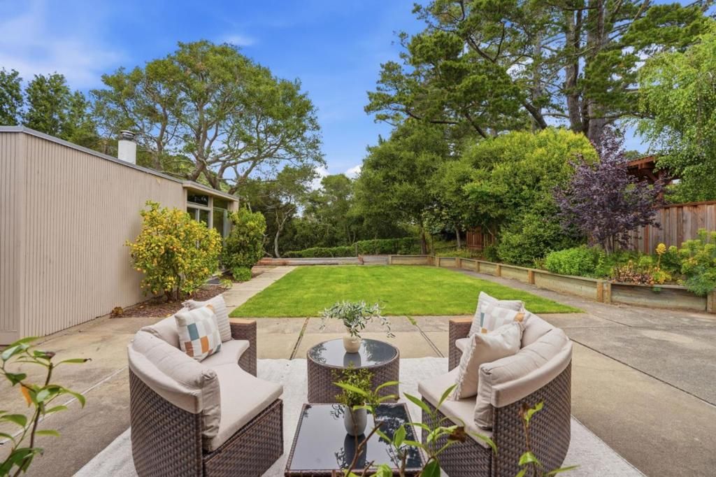 Image 11 of property listing at 1879 Lexington Avenue, San Mateo, CA 94402