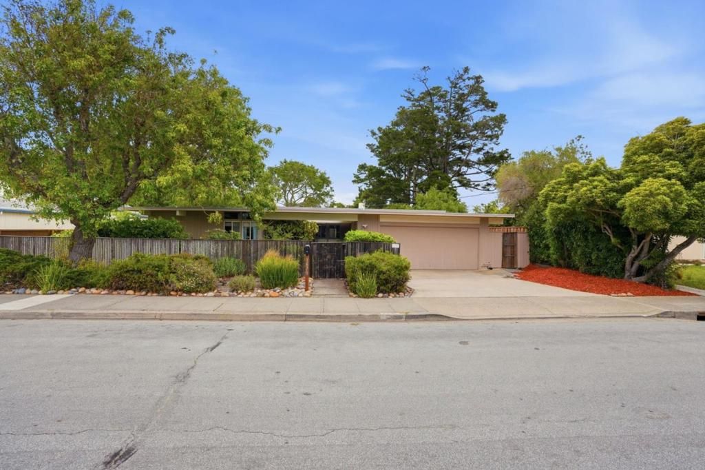 Image 38 of property listing at 1879 Lexington Avenue, San Mateo, CA 94402