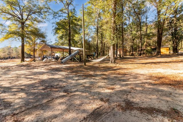 5283 Bob Sikes Road, Defuniak Springs, FL 32435
