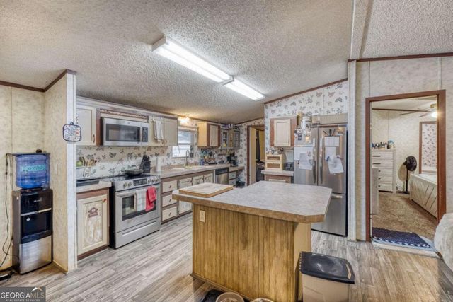 815 Cambridge Parkway, Hampton, GA 30228