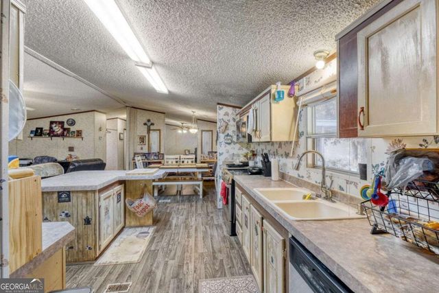 815 Cambridge Parkway, Hampton, GA 30228