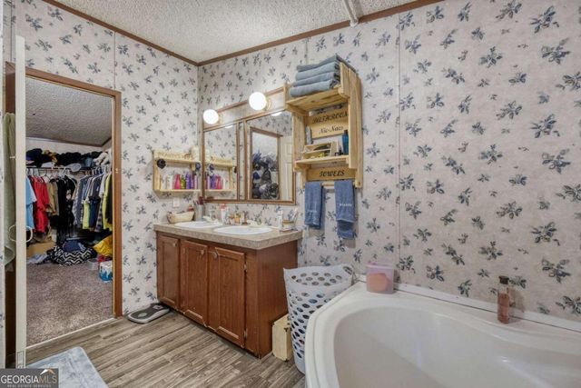 815 Cambridge Parkway, Hampton, GA 30228