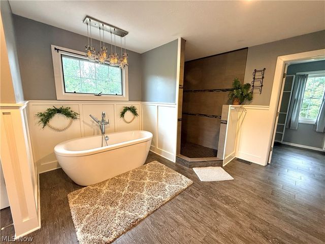 5277 Manchester Avenue NW, North Lawrence, OH 44666