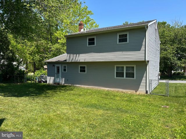 8 EDGEBROOKE WAY, Newark, DE 19702