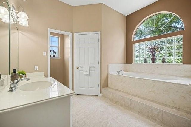 5400 W Orange Street, Pearland, TX 77581