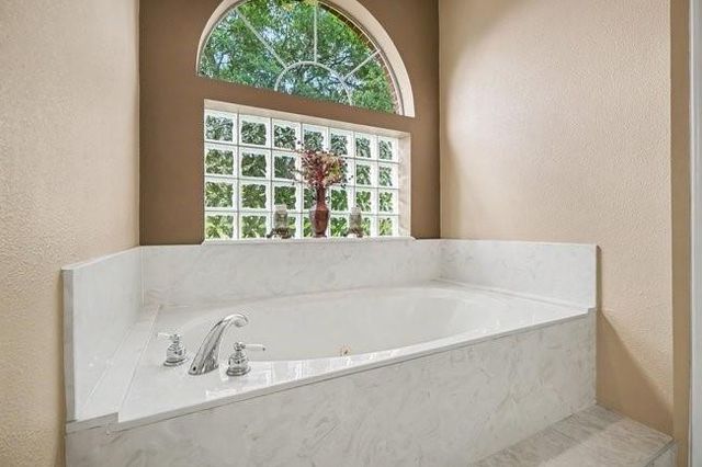 5400 W Orange Street, Pearland, TX 77581