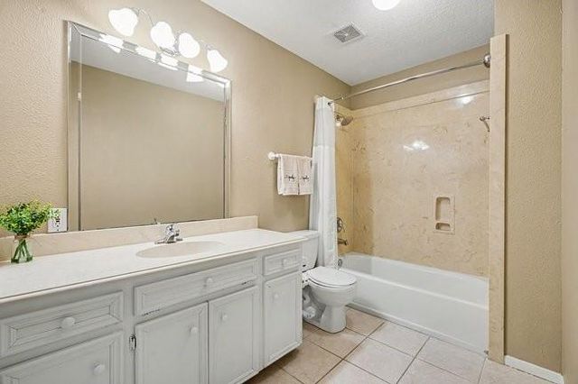 5400 W Orange Street, Pearland, TX 77581