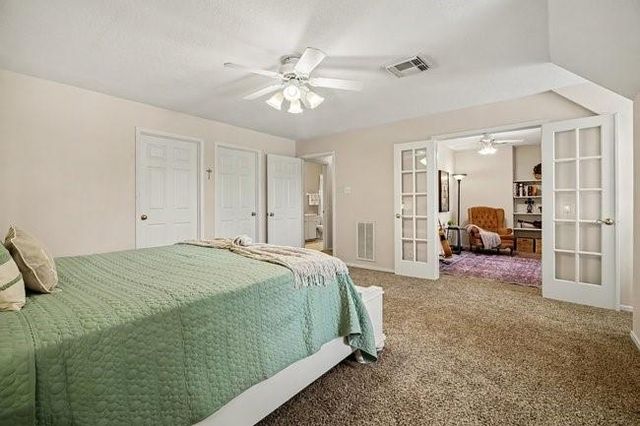 5400 W Orange Street, Pearland, TX 77581