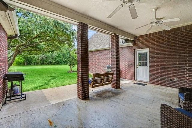 5400 W Orange Street, Pearland, TX 77581