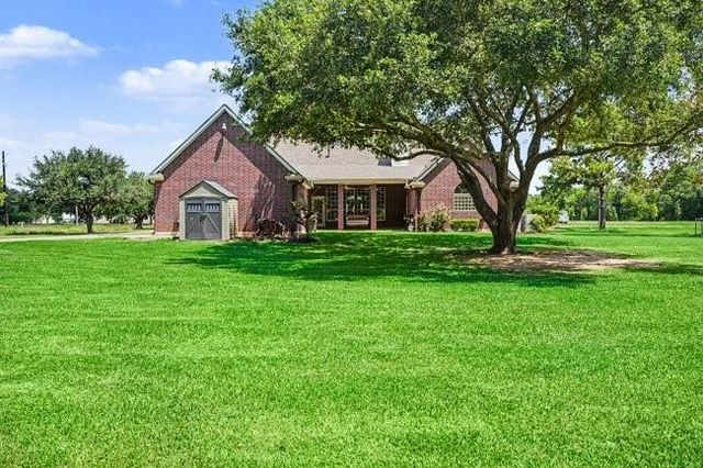 5400 W Orange Street, Pearland, TX 77581