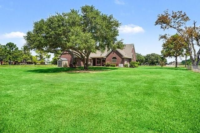 5400 W Orange Street, Pearland, TX 77581