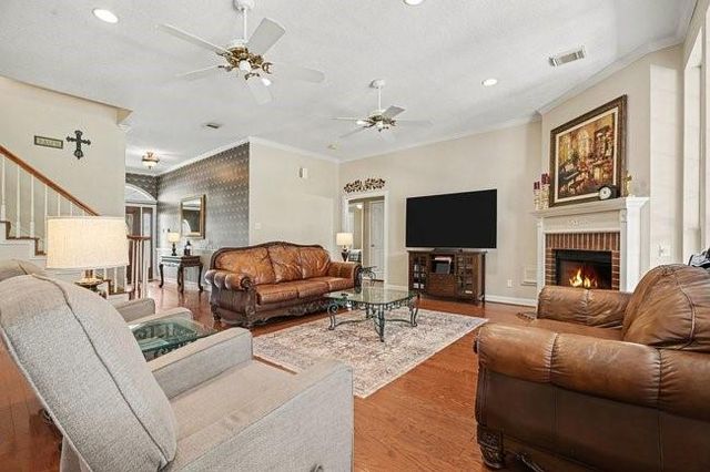 5400 W Orange Street, Pearland, TX 77581