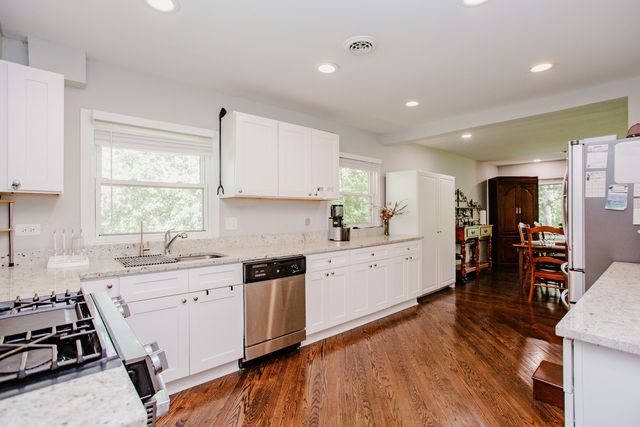 29W625 Hawthorne Lane, West Chicago, IL 60185
