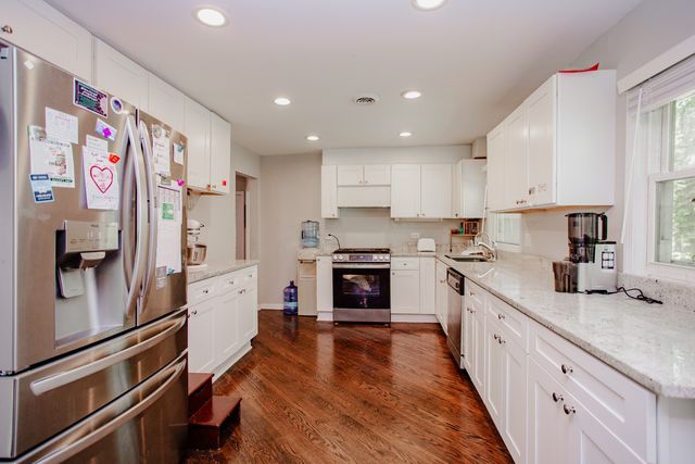 29W625 Hawthorne Lane, West Chicago, IL 60185