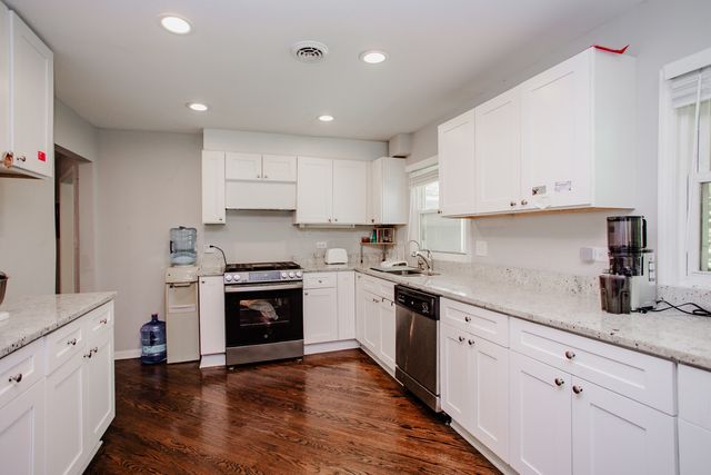 29W625 Hawthorne Lane, West Chicago, IL 60185