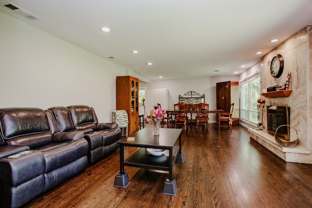 29W625 Hawthorne Lane, West Chicago, IL 60185