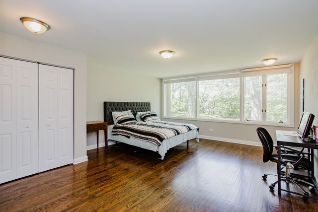 29W625 Hawthorne Lane, West Chicago, IL 60185