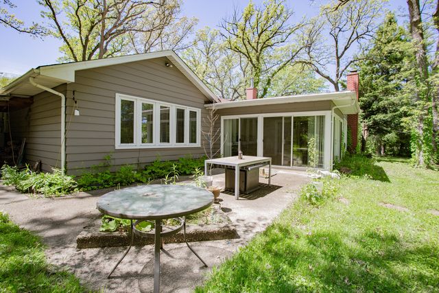 29W625 Hawthorne Lane, West Chicago, IL 60185
