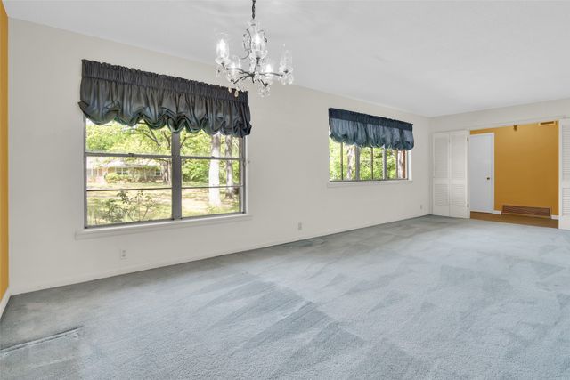 1500 W Heron Street, Denison, TX 75020