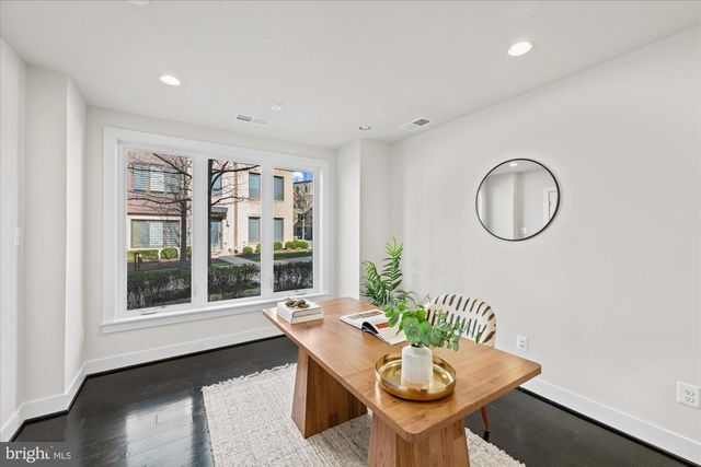 6662 EAMES WAY, Bethesda, MD 20817