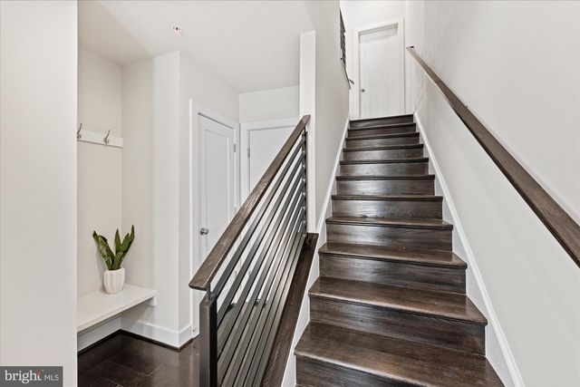 6662 EAMES WAY, Bethesda, MD 20817