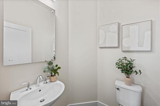 6662 EAMES WAY, Bethesda, MD 20817