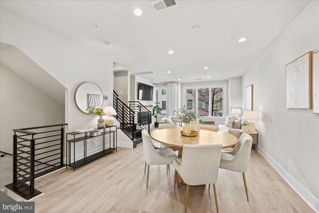 6662 EAMES WAY, Bethesda, MD 20817