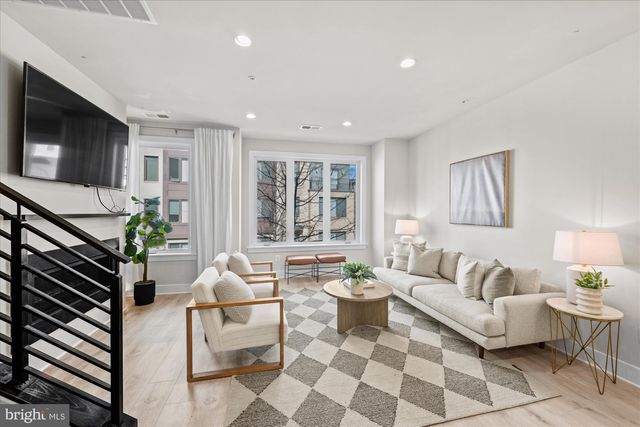 6662 EAMES WAY, Bethesda, MD 20817