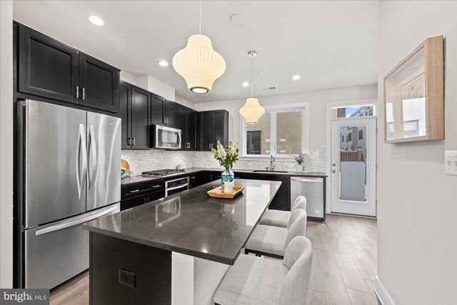 6662 EAMES WAY, Bethesda, MD 20817