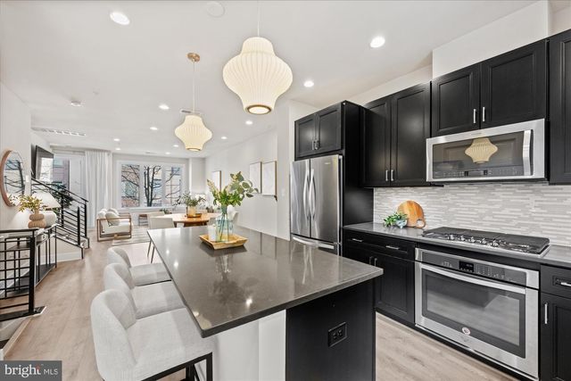 6662 EAMES WAY, Bethesda, MD 20817