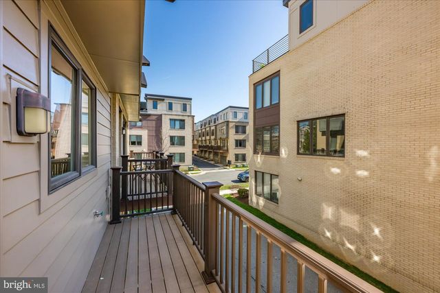 6662 EAMES WAY, Bethesda, MD 20817