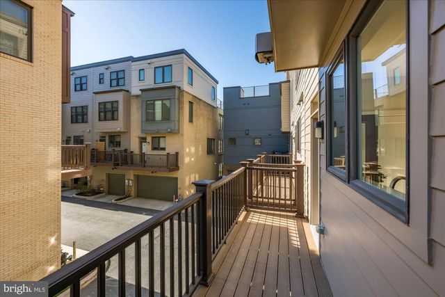 6662 EAMES WAY, Bethesda, MD 20817