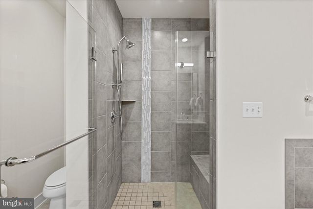 6662 EAMES WAY, Bethesda, MD 20817