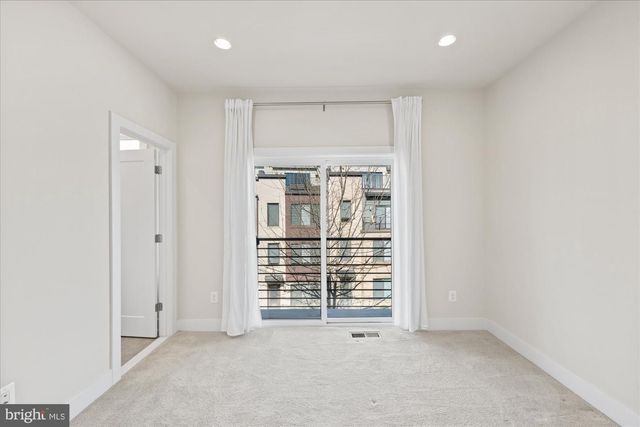 6662 EAMES WAY, Bethesda, MD 20817