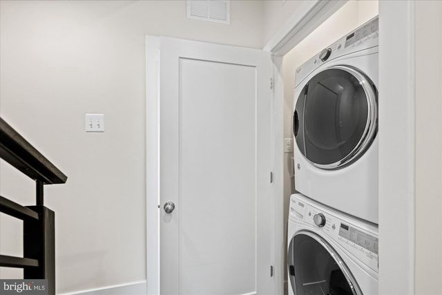 6662 EAMES WAY, Bethesda, MD 20817