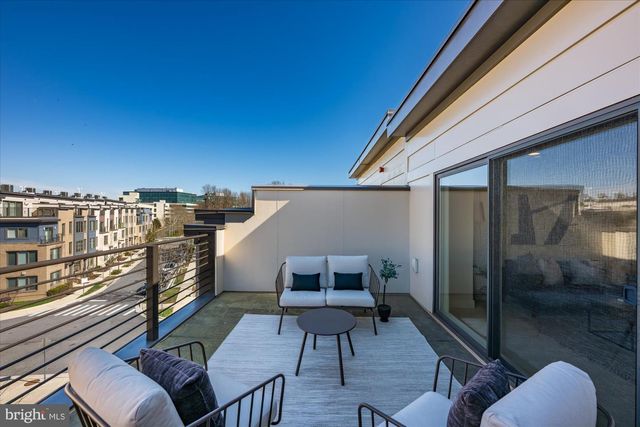 6662 EAMES WAY, Bethesda, MD 20817