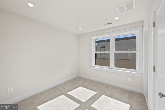 6662 EAMES WAY, Bethesda, MD 20817