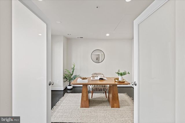 6662 EAMES WAY, Bethesda, MD 20817