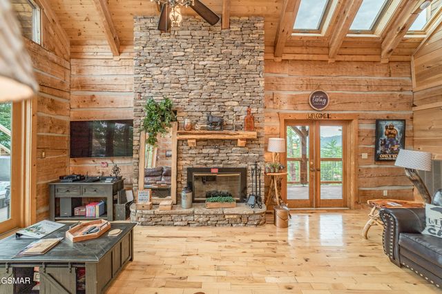 3309 Lonesome Pine Way, Sevierville, TN 37862