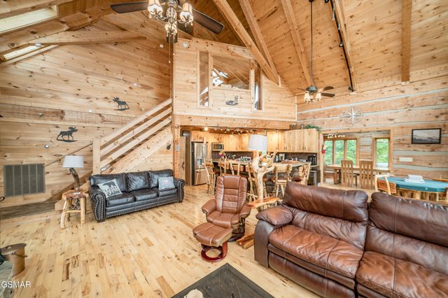 3309 Lonesome Pine Way, Sevierville, TN 37862