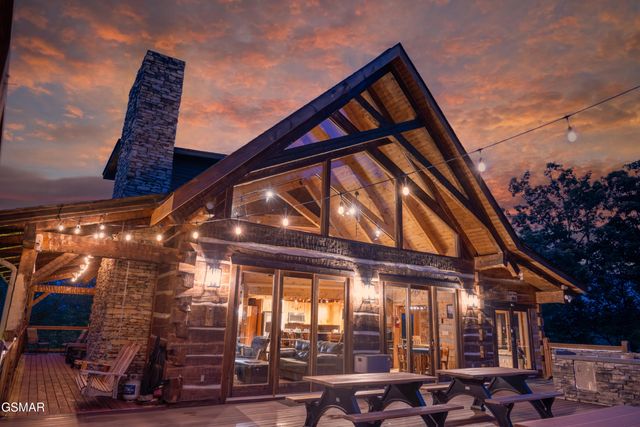 3309 Lonesome Pine Way, Sevierville, TN 37862