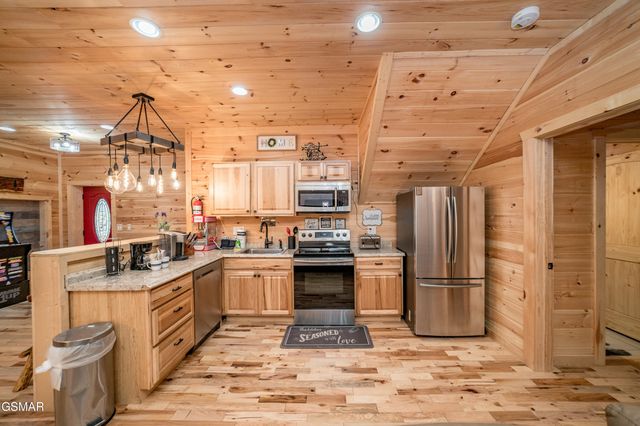 3309 Lonesome Pine Way, Sevierville, TN 37862