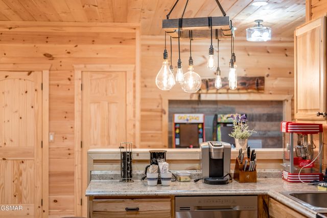 3309 Lonesome Pine Way, Sevierville, TN 37862