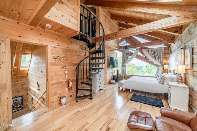 3309 Lonesome Pine Way, Sevierville, TN 37862