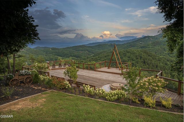 3309 Lonesome Pine Way, Sevierville, TN 37862