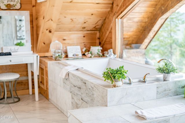 3309 Lonesome Pine Way, Sevierville, TN 37862