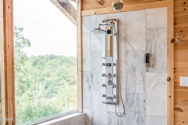 3309 Lonesome Pine Way, Sevierville, TN 37862