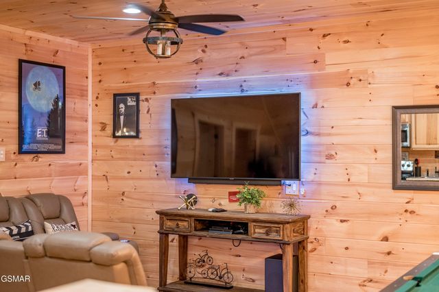 3309 Lonesome Pine Way, Sevierville, TN 37862