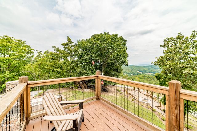3309 Lonesome Pine Way, Sevierville, TN 37862