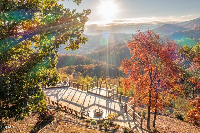 3309 Lonesome Pine Way, Sevierville, TN 37862